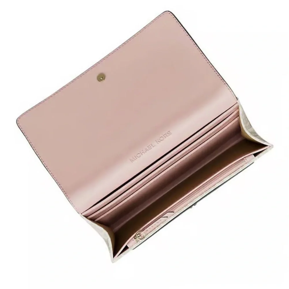 Jet Set Medium Signature Logo 2-in-1 Wallet - Picture 3 of 10